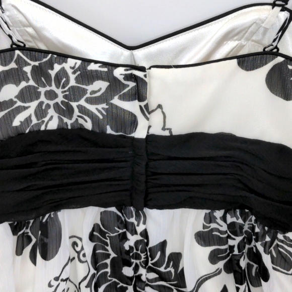 WHBM Black & White Sleeveless Dress - Size 0 - Picture 7 of 11